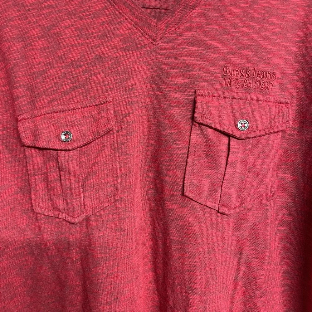 G by Guess‎ Brand Men's XXL Short Sleeve T-shirt V-neck Red Classic - Picture 6 of 6